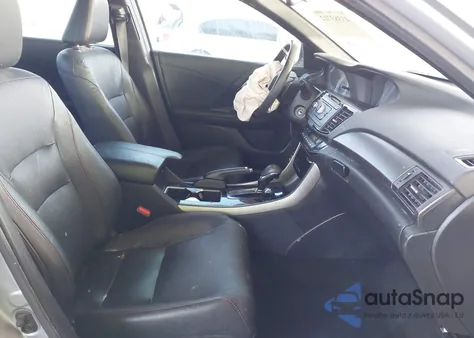 2017 Honda Accord Sport Se z USA, uszkodzony, nr VIN 1HGCR2F17HA136440